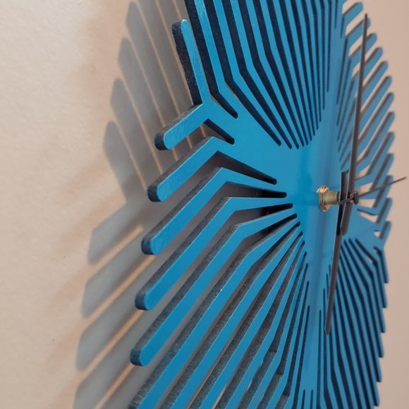 Custom Geometric Pattern Clock - Picture 3 of 4